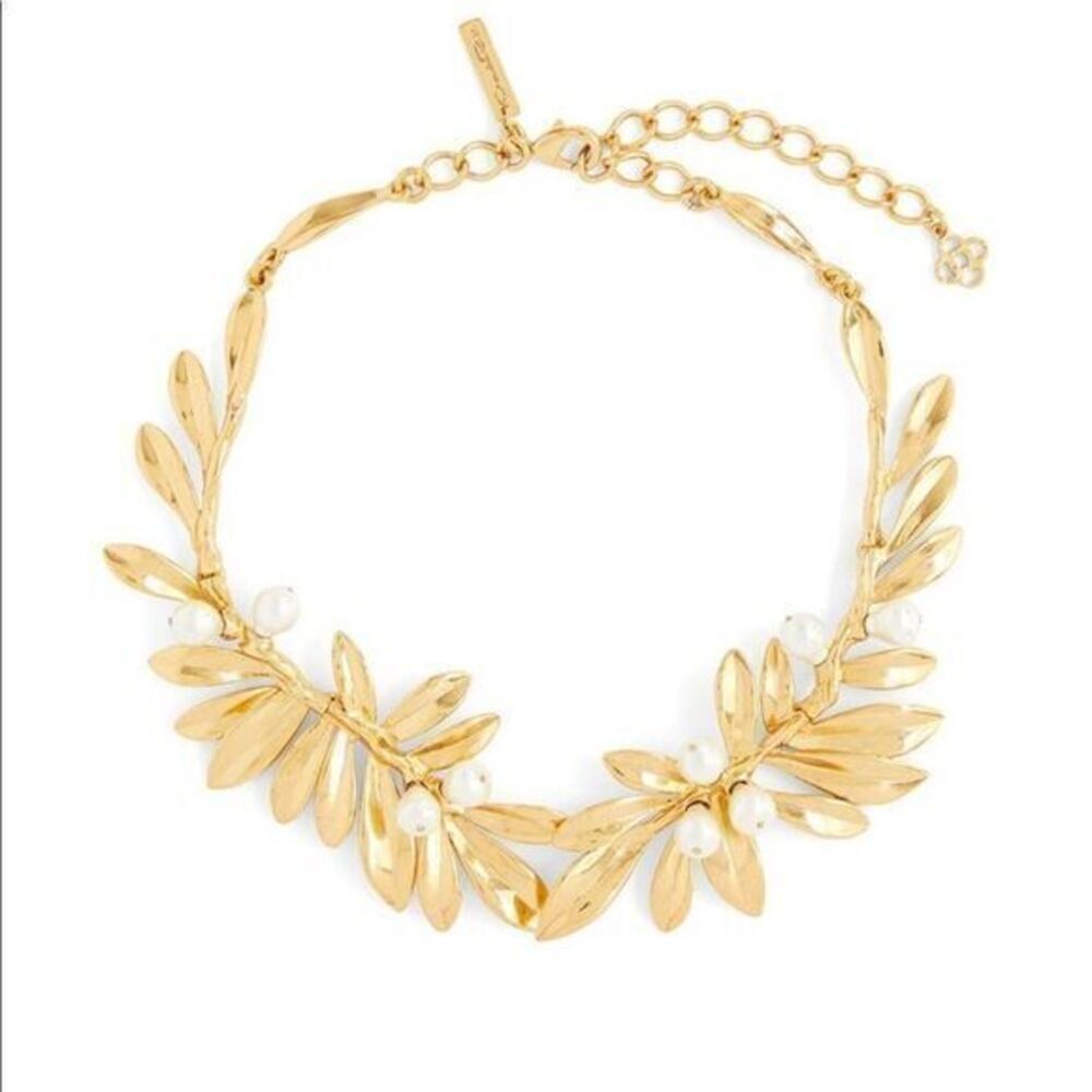 OSCAR DE LE RENTA Gold Leaf Pearl Necklace